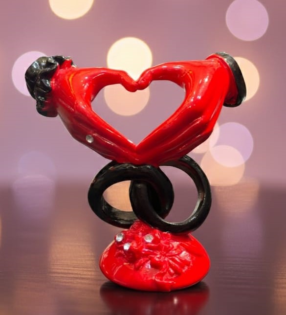 Valentine Showpiece Gifts